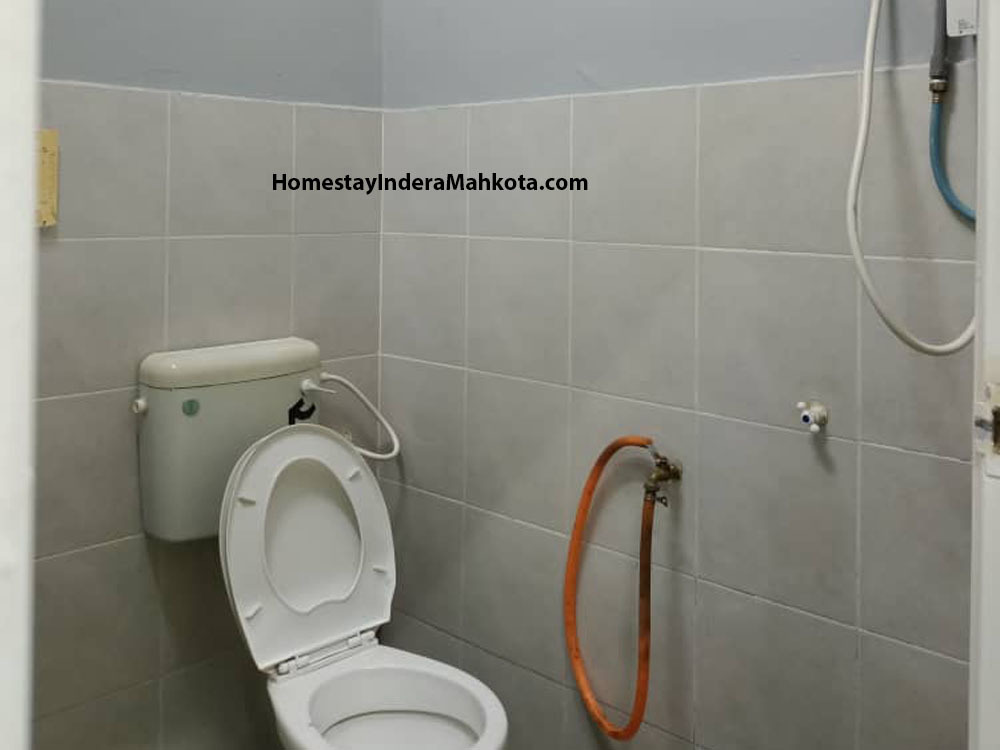 homestay indera mahkota kuantan bilik air